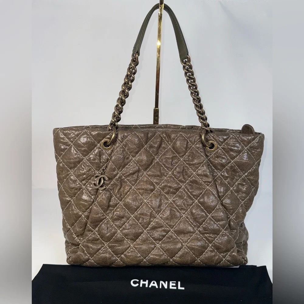 Authentic CHANEL Quilted Caviar Leather Tote - Picture 2 of 16